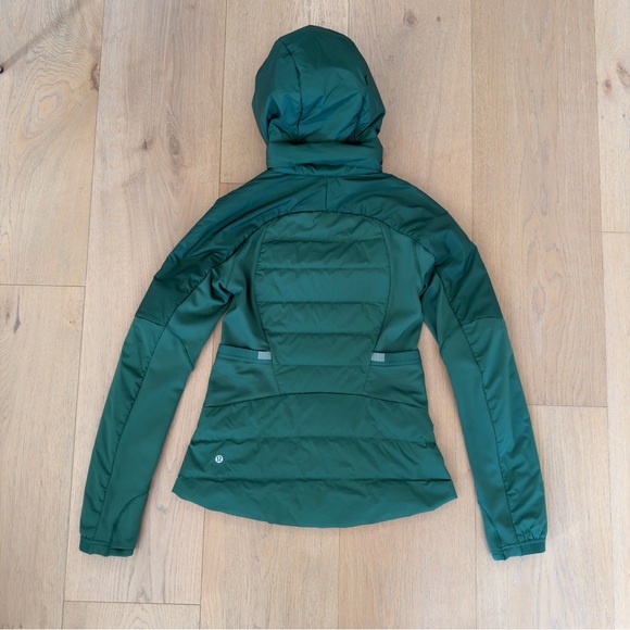 Lululemon Down for it All Jacket Everglade Green - Sz. 6 - Picture 8 of 16